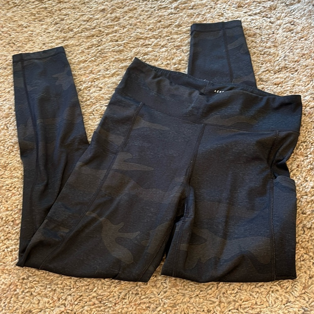 Camo Aeropostale leggings size medium